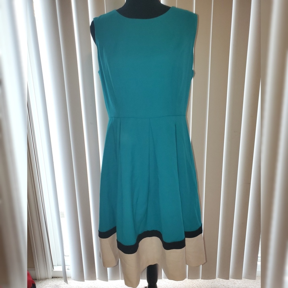 Cute flowy dress